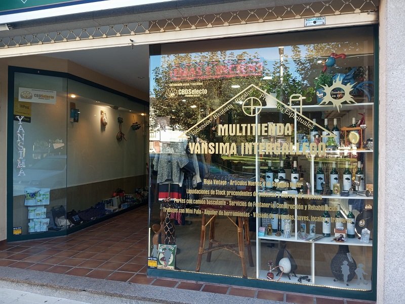 Intergallego Yansimá: Construcción, Rehabilitación y Multitienda Esotérica y Moda Sostenible
